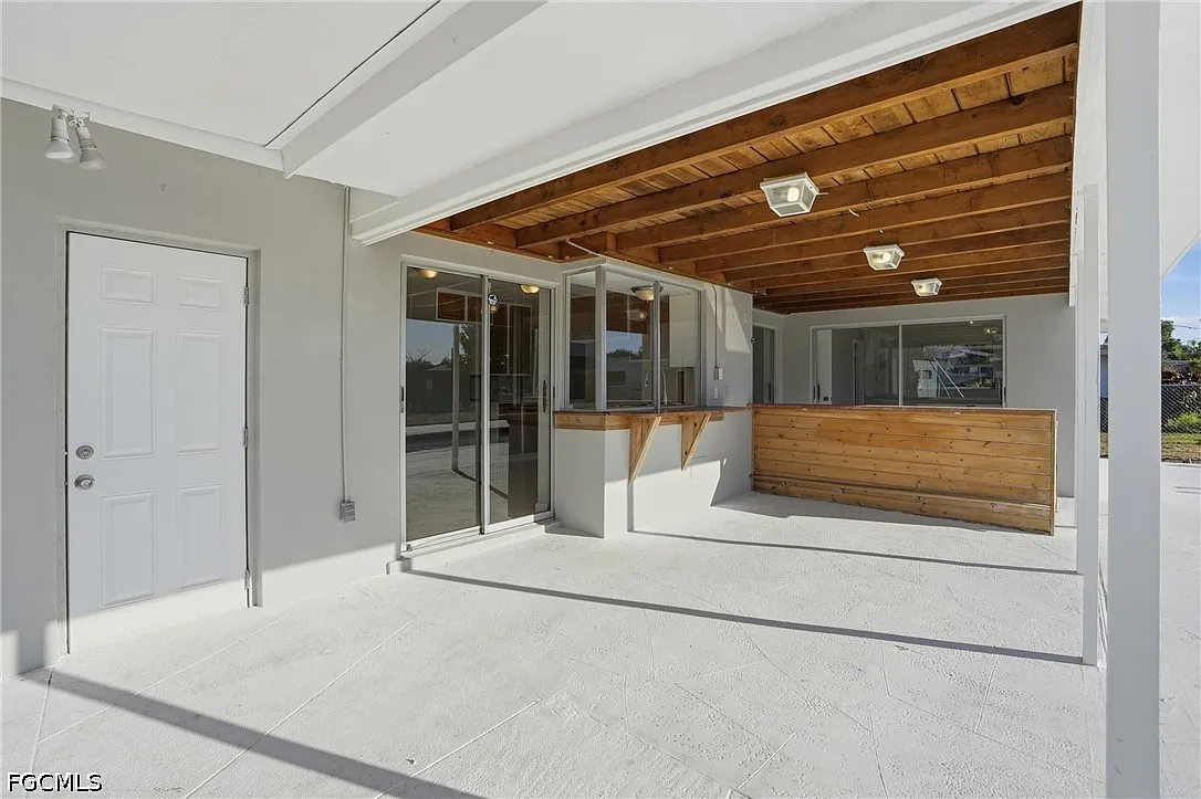 2 bed, 2.0 bath, 1215 sqft, $1,200 — Photo 4