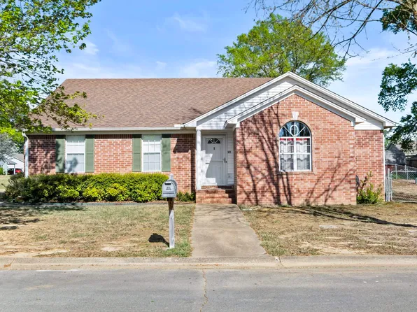 106 Lelia Ln, Searcy, AR 72143