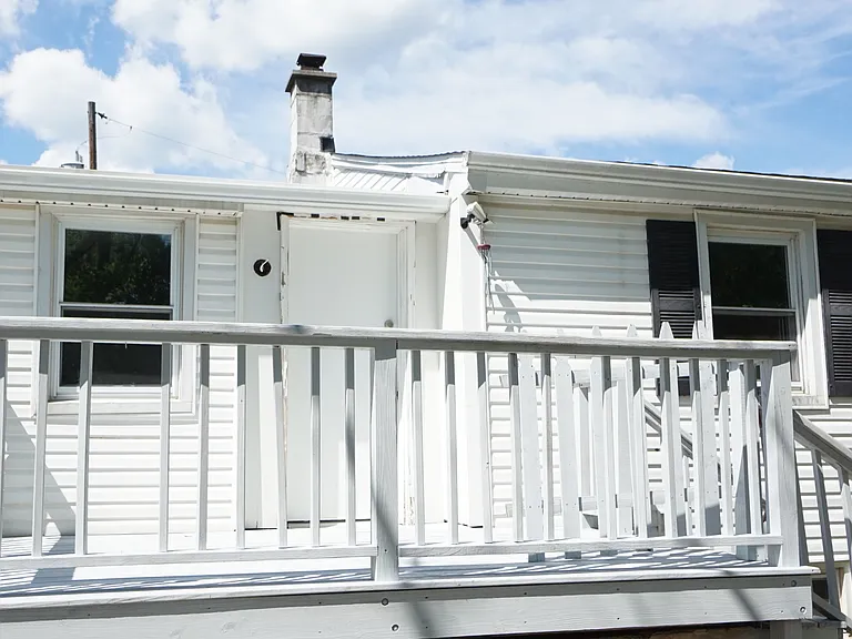 41 Fruitville Rd #A — Photo 8