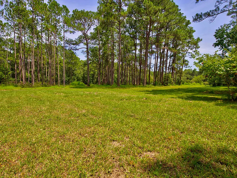 14320 Mallett Rd — Photo 44