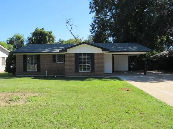407 Watson Dr, Natchitoches, LA 71457
