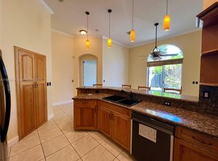9048 SW 161st Ter, Palmetto Bay, FL 33157