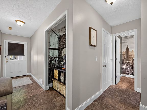 5th image of 8429 Hendricks Rd Unit 8429