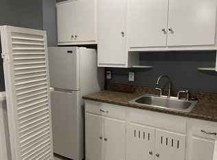 3220 SW Huntoon St APT 2, Topeka, KS 66604