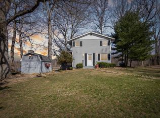 466 Swains Lake Dr, Concord, MI 49237