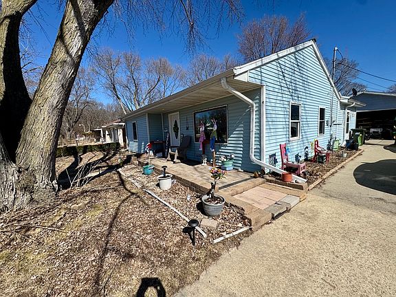 2nd image of 1308 Douglas Dr