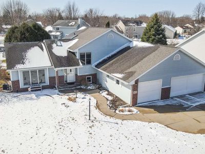 2671 VILLAGE LANE, Oshkosh, WI, 54904