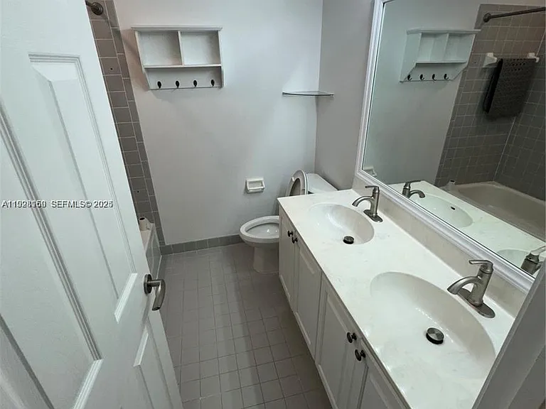 8965 SW 59th Ct — Photo 12