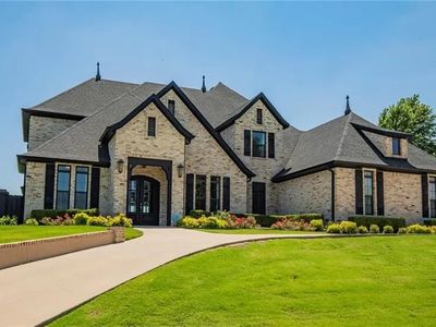 104 W Champions Blvd, Rogers, AR, 72758