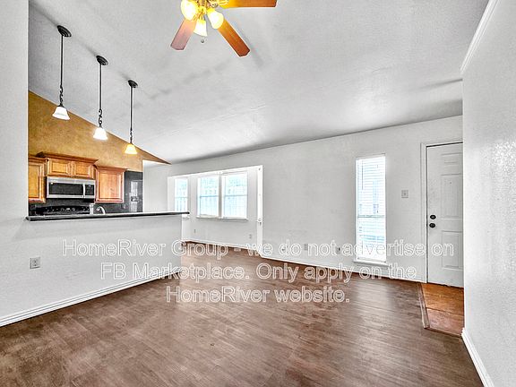 5th image of 642 NW 11th St