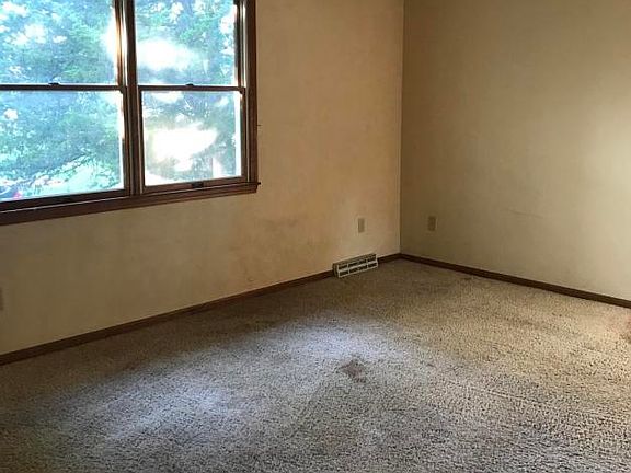 5th image of 5303 Jacob Ln