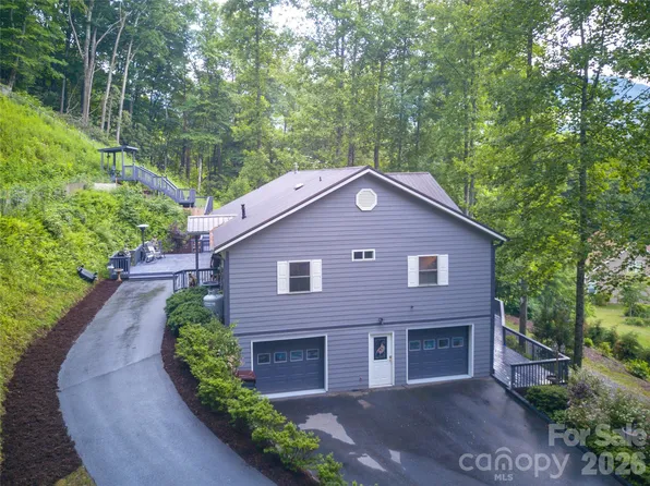 7 Higel Ln, Maggie Valley, NC 28751