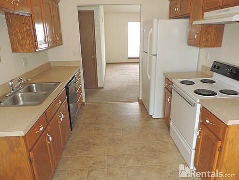 5th image of 11210 W 61st St