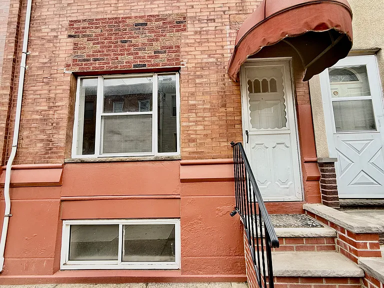 2416 S Juniper St — Photo 3