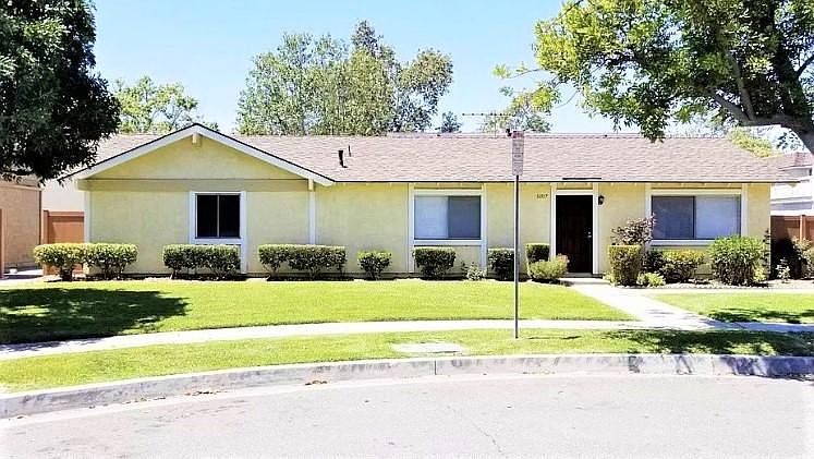 1st image of 16917 Cedarwood Ct