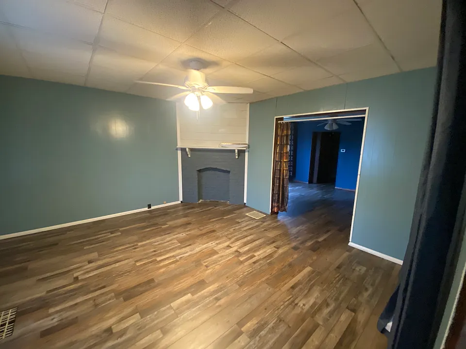 215 Hoffman Ave #1