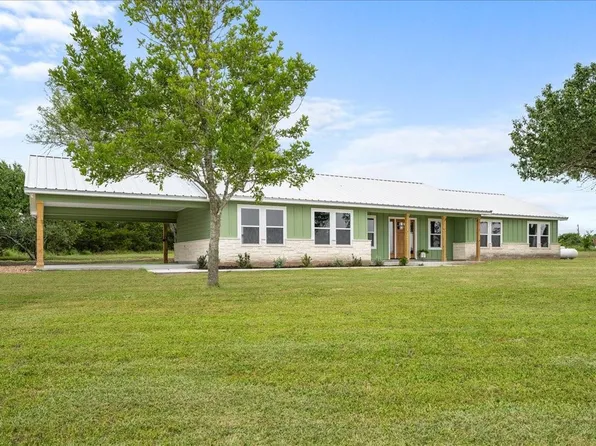 1232 Swiss Alp Hills Loop, Swiss Alp, TX 78956