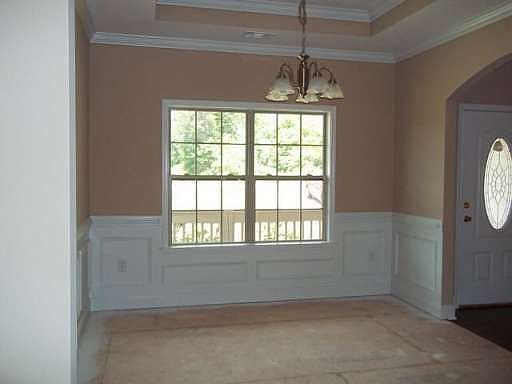 5th image of 163 Rosecliff Dr