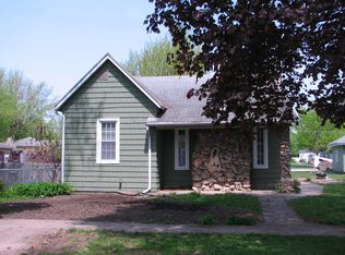 368 W Hilton St, Marengo, IA 52301