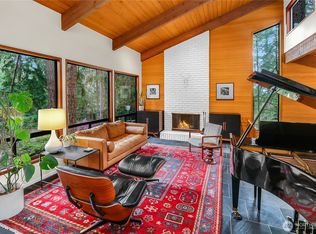 19616 44th Pl NE, Lake Forest Park, WA