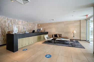 Rented by R New York