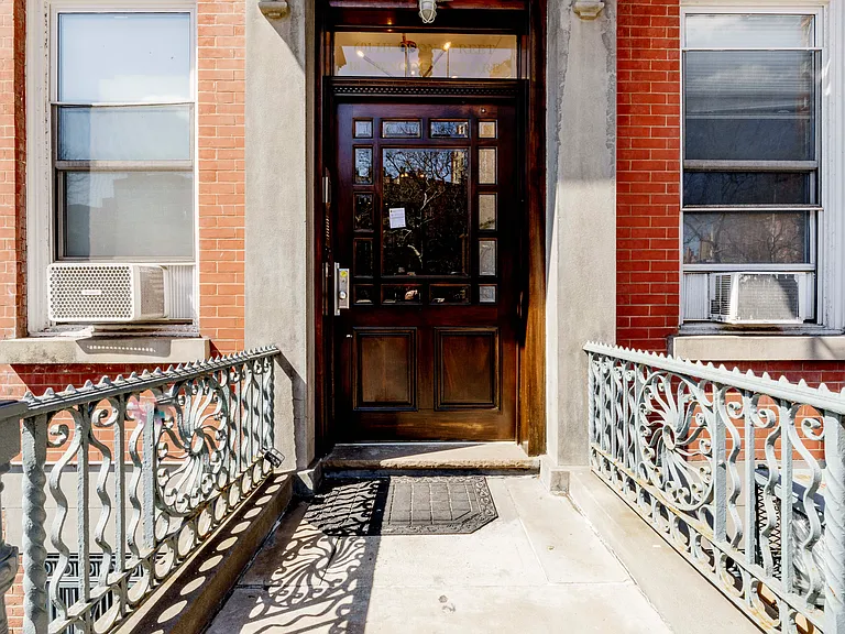 18 Abingdon Sq #6 — Photo 9