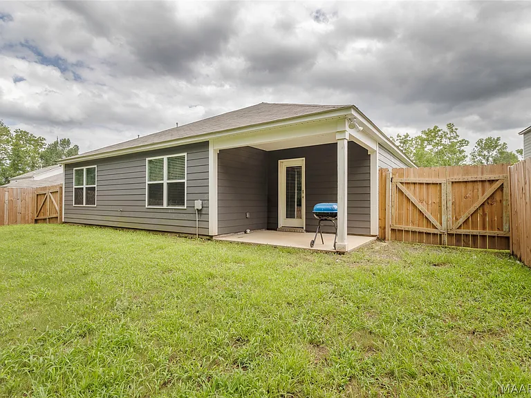 7621 Shaddix St — Photo 32