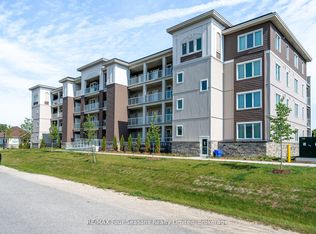 17 Spooner Cres #208, Collingwood, ON L9Y 1T3