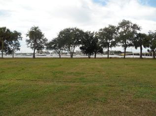 308 Yacht Club Ln, Saint Simons Island, GA 31522