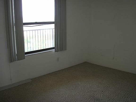 2nd image of 2730 Ocean Shore Blvd #5020