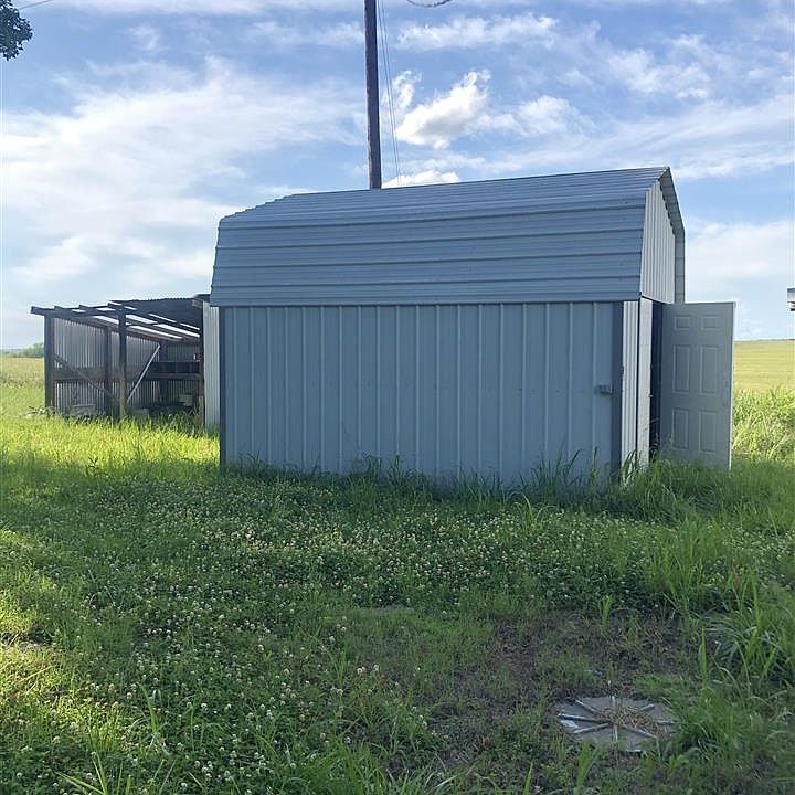 2nd image of 16901 Highway 77