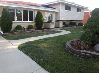 1654 W Woodland Ave, Addison, IL 60101