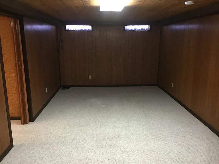 620 N Redbarn Ln — Photo 13
