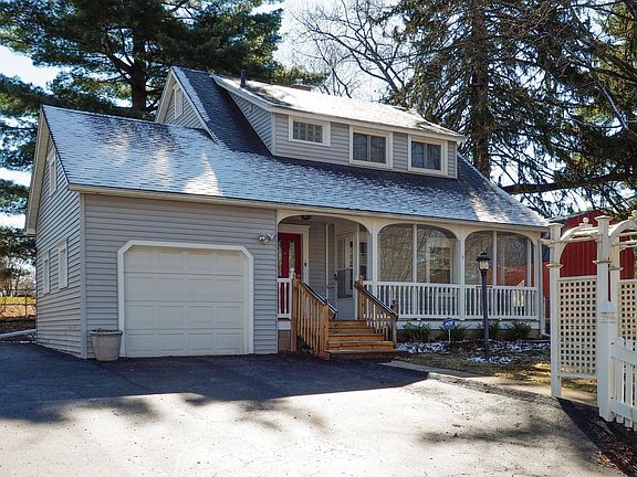 904 Maple St-102