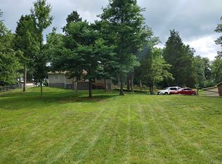 220 Dogwood Dr, Radcliff, KY 40160