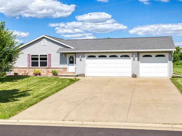 N1858 Savannah Dr, Greenville, WI 54942