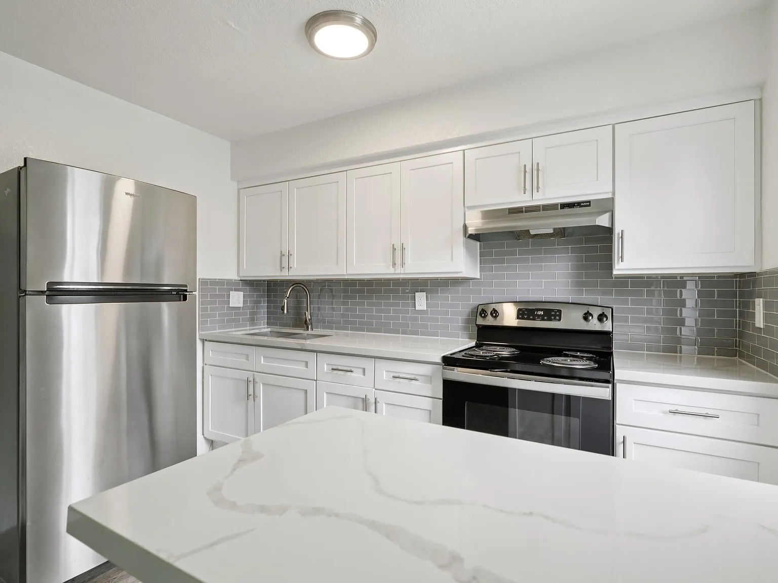 Copper Canyon Apartments — Photo 2
