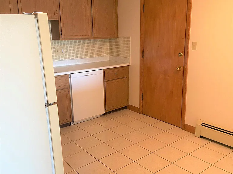 33 South St #8 — Photo 6