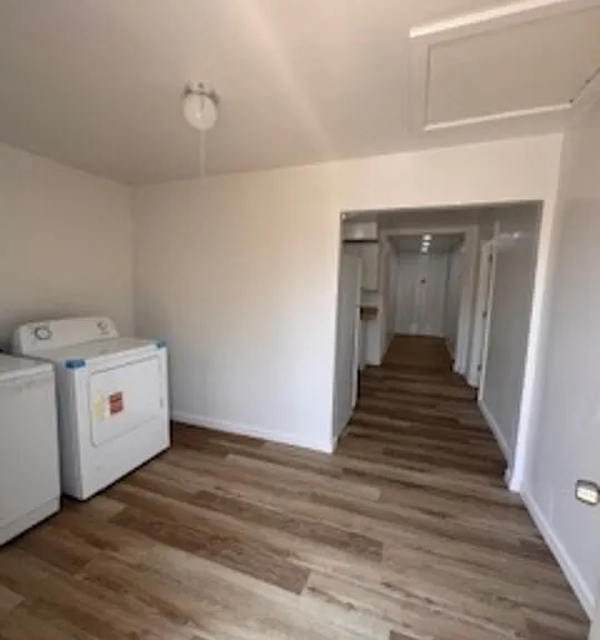1434 W 22nd St — Photo 16