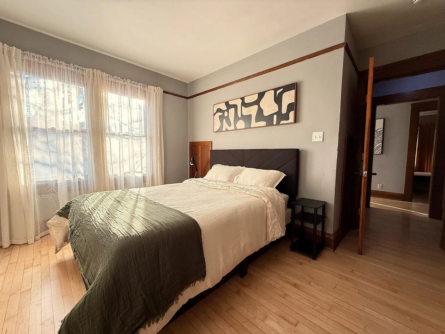 4 bed, 3.5 bath, 3765 sqft, $767 — Photo 3