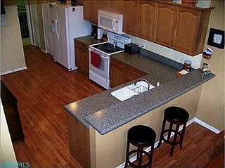 3rd image of 4155 Waterside Pl