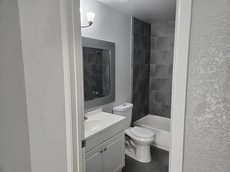 7305 Village Green Dr — Photo 9