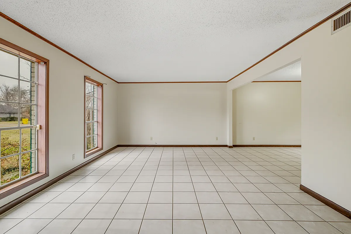 Building Photo - 103 Pecan Bayou Dr