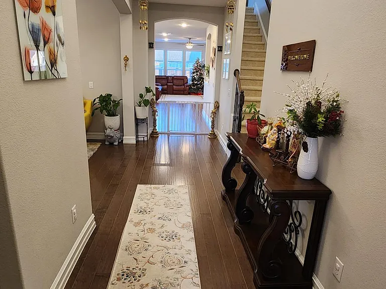5901 Silverhollow Dr — Photo 8