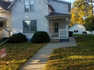 618 W 3rd Ave, Mitchell, SD 57301