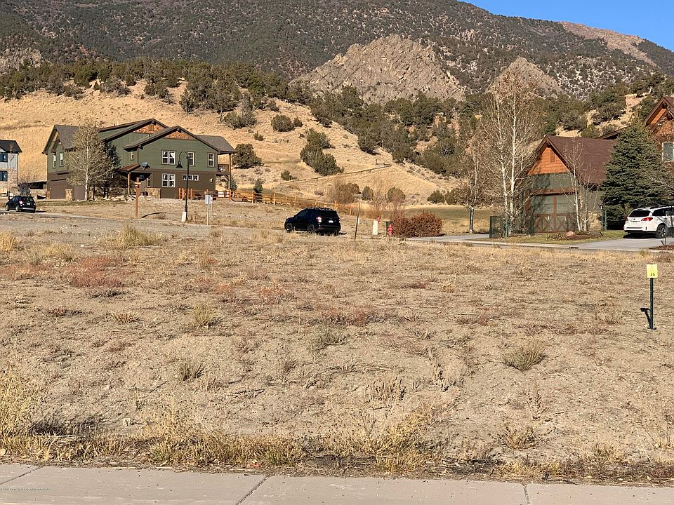 1st image of 24 Whitetail Dr