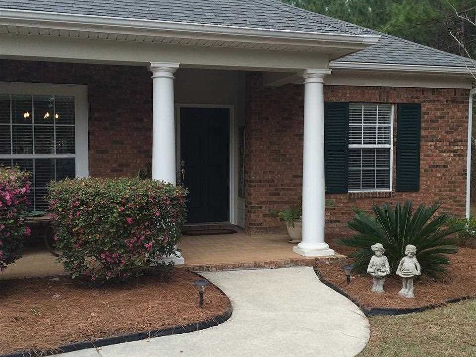 1st image of 30 Scotch Pine Ct