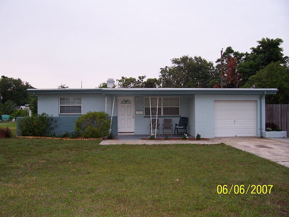 1st image of 301 58th Ave NE