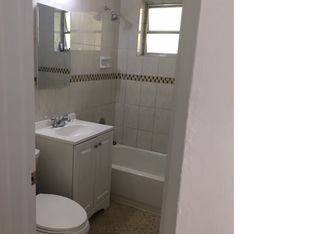 620 SW 9th St #3, Miami, FL 33130