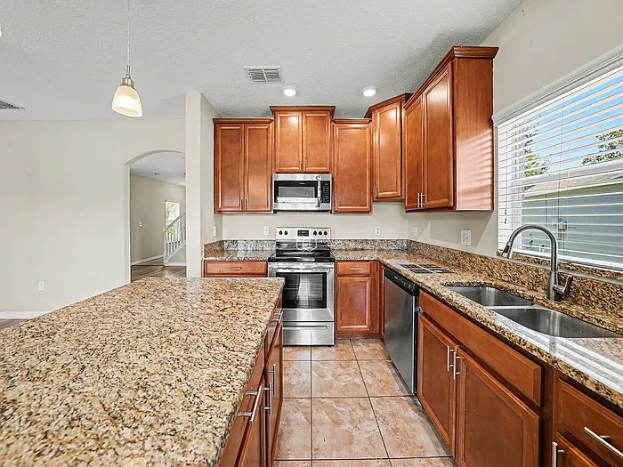 1941 Hawks View Dr — Photo 9